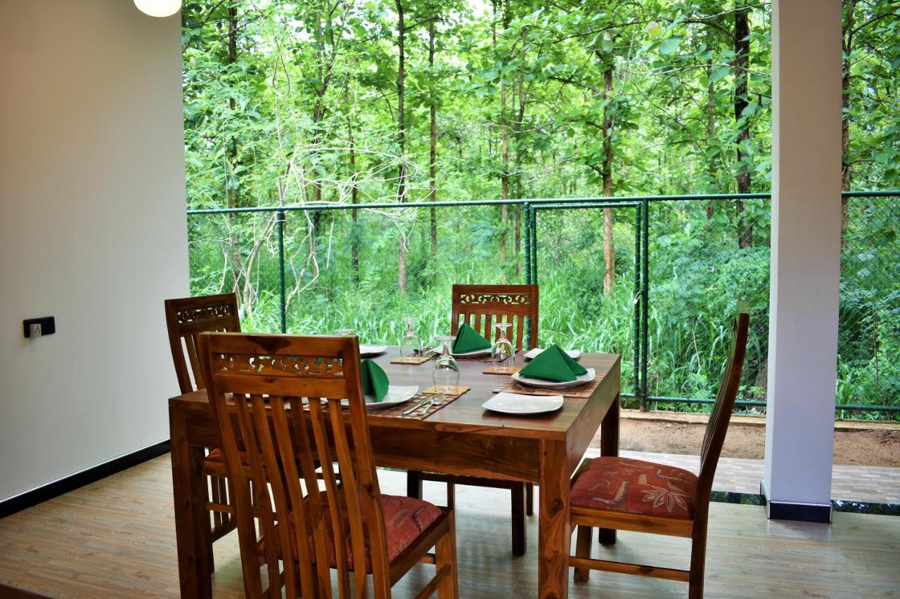Forest Edge Safari Villa Udawalawe Exterior foto