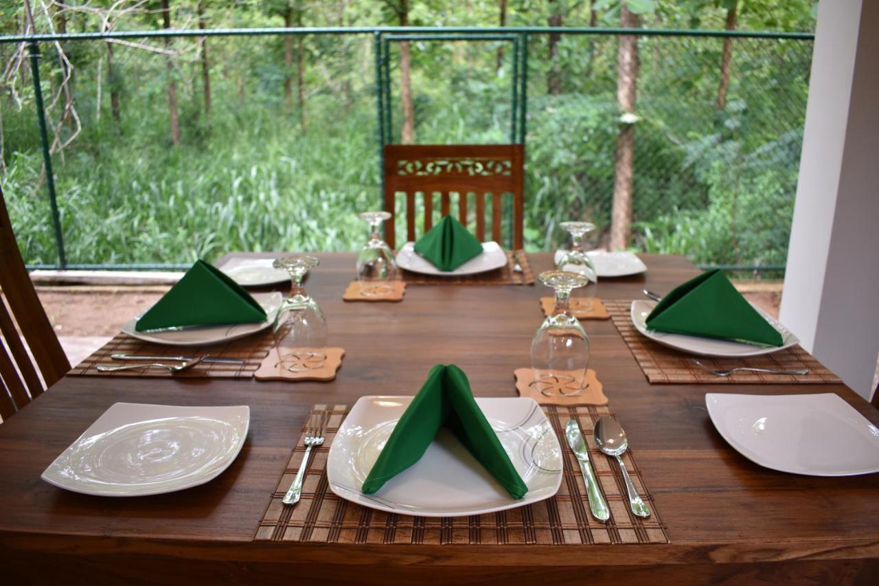 Forest Edge Safari Villa Udawalawe Exterior foto