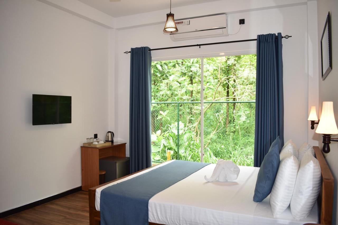 Forest Edge Safari Villa Udawalawe Exterior foto
